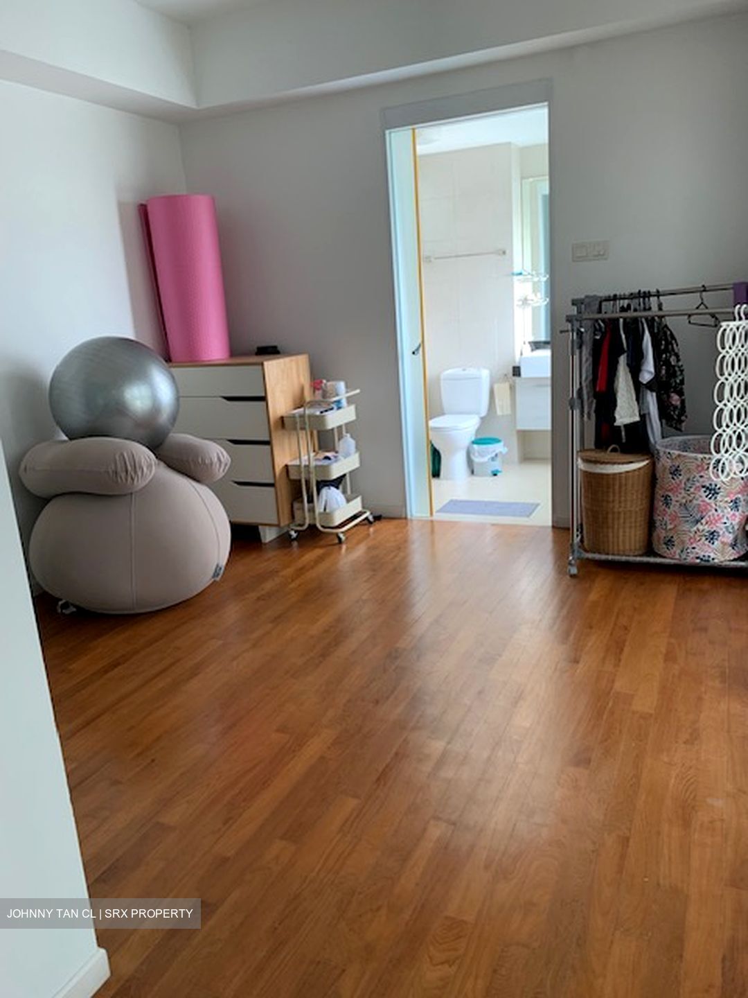 Pavilion View (D23), Terrace #453075581